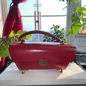 🚨RARE🚨Vintage Sally Greene Original Red Footed Bottom Top Handle Leather Purse